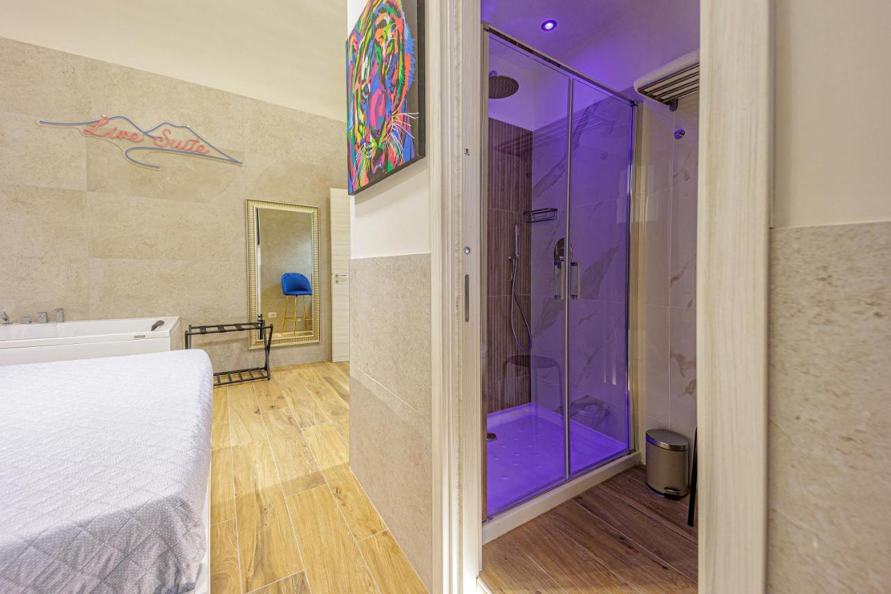 Live Suite Napoli Nápoles Exterior foto