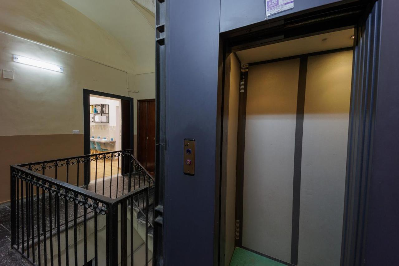 Live Suite Napoli Nápoles Exterior foto