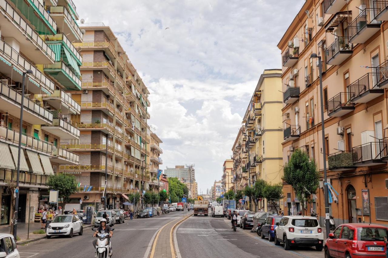 Live Suite Napoli Nápoles Exterior foto